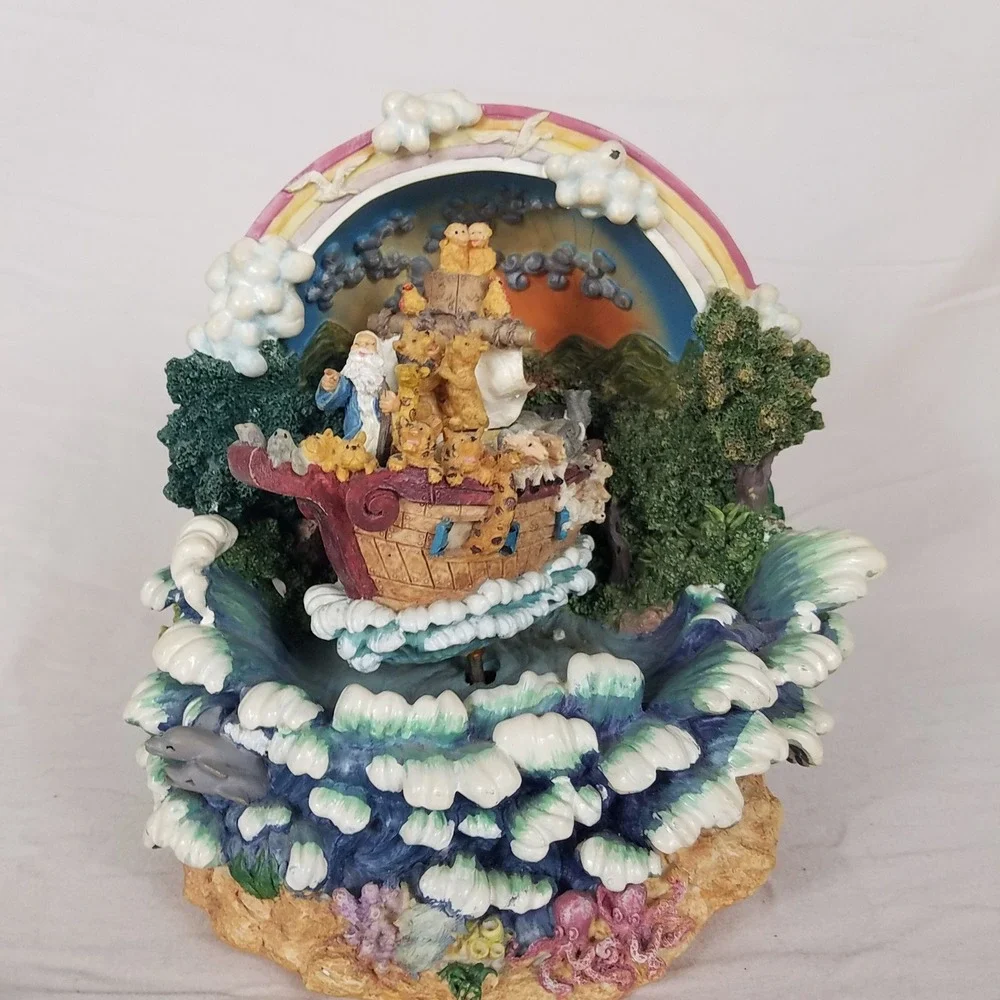 Vntg 1979 Noah's Ark Musical moving Figurine Wind Up plays somewhere out there